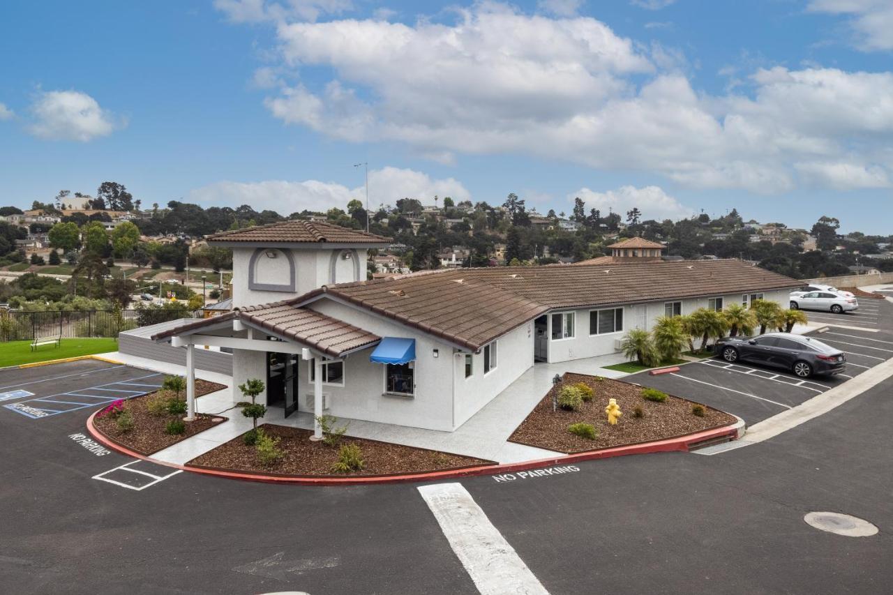 Motel Days By Wyndham Pismo 2*